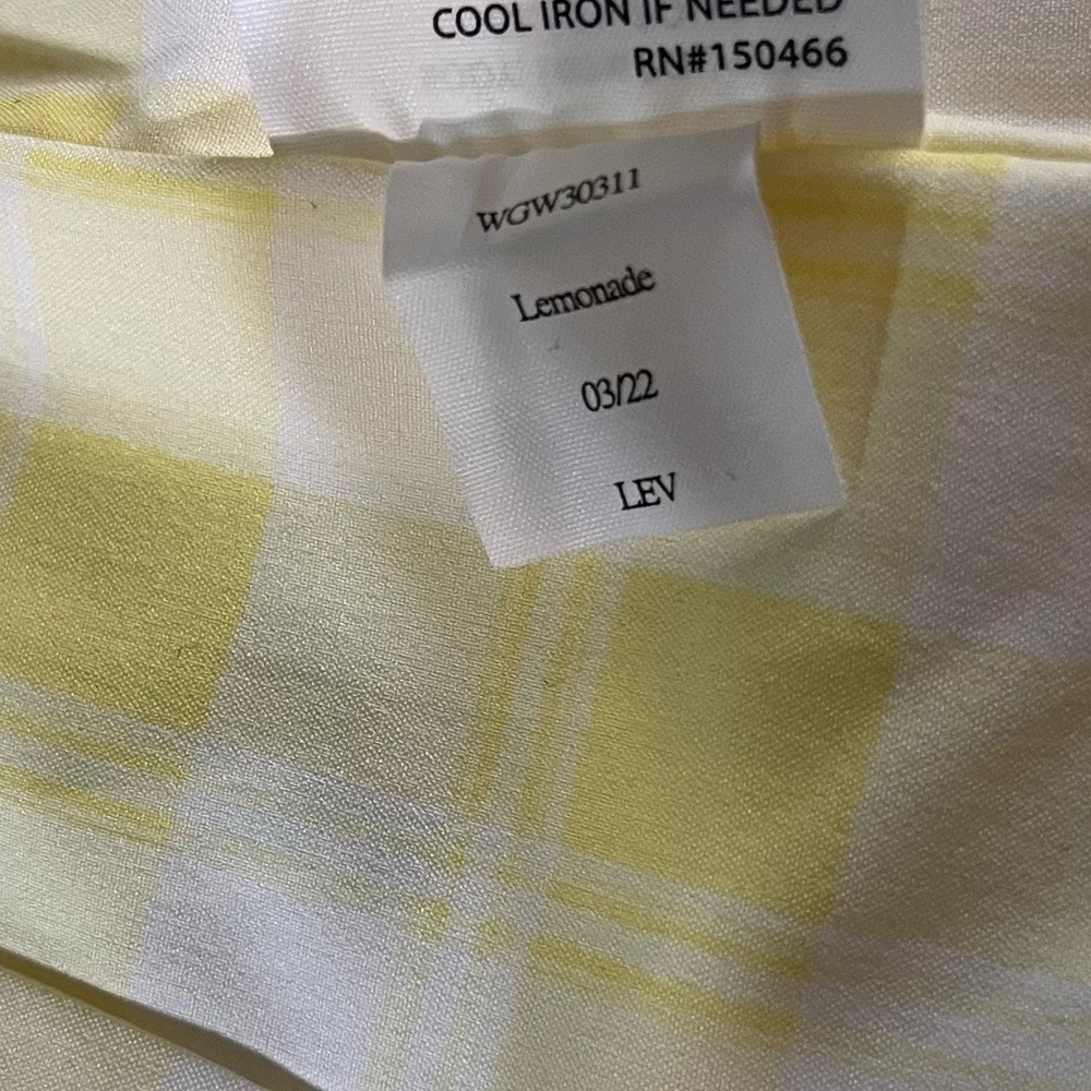41 Hawthorn Women's Yellow Quilted Sleeveless Vest, Size Medium - Picture 9 of 11